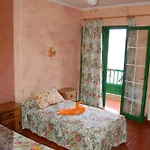 Hotel El Sombrerito 2*
